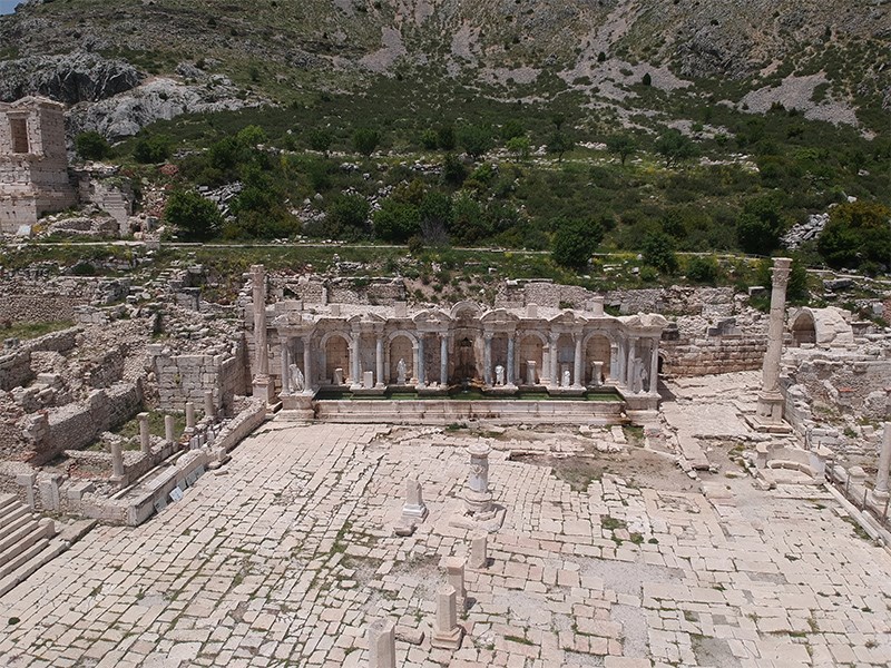 Antoninler Çeşmesi